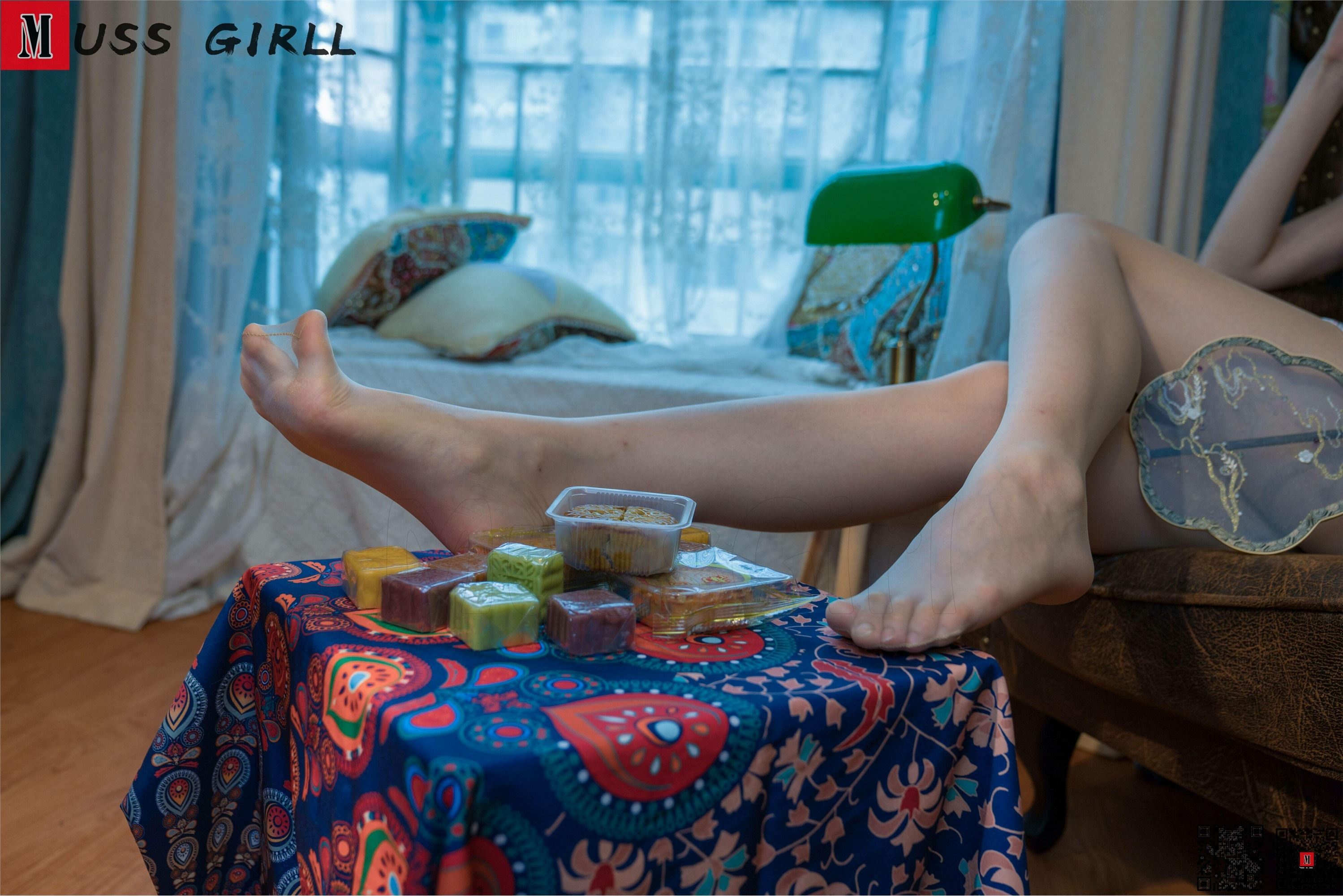 MussGirl慕丝女郎  NO.159 碎花短旗袍